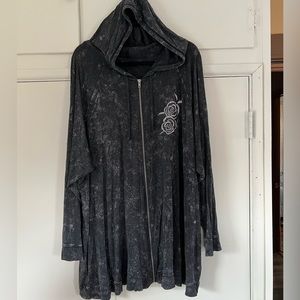 PLUS NWOT Torrid Love Sick “Don’t tell me to smile” Zip Hoodie